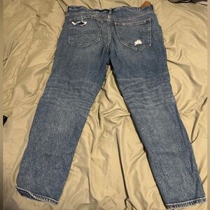 American Eagle
Stretch 90’s skinny jean
Medium wash
Size 20 short